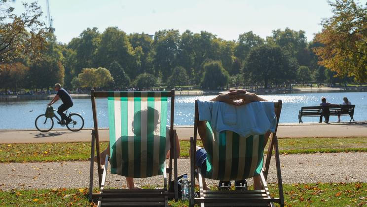 London,,Uk,-,September,29th,2011:,People,Enjoying,A,London