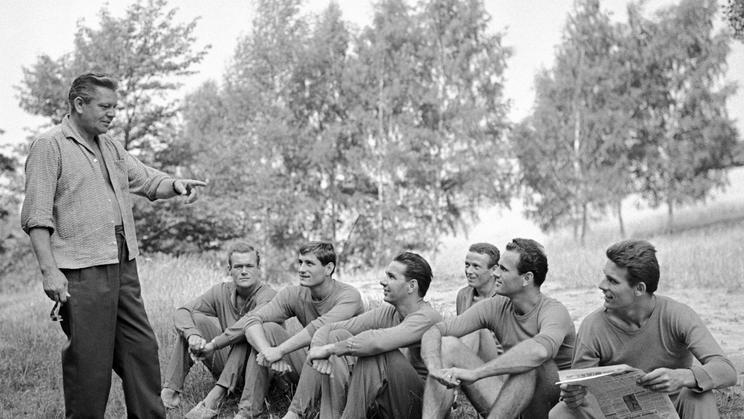 Rudolf VYTLAČIL, trenér, sportovec, fotbalista, Jiří Kománek, Vladimír Weiss, Štefan Matlák, Vladimír Pisárik, Milan Dolinský, Vladimír Kos