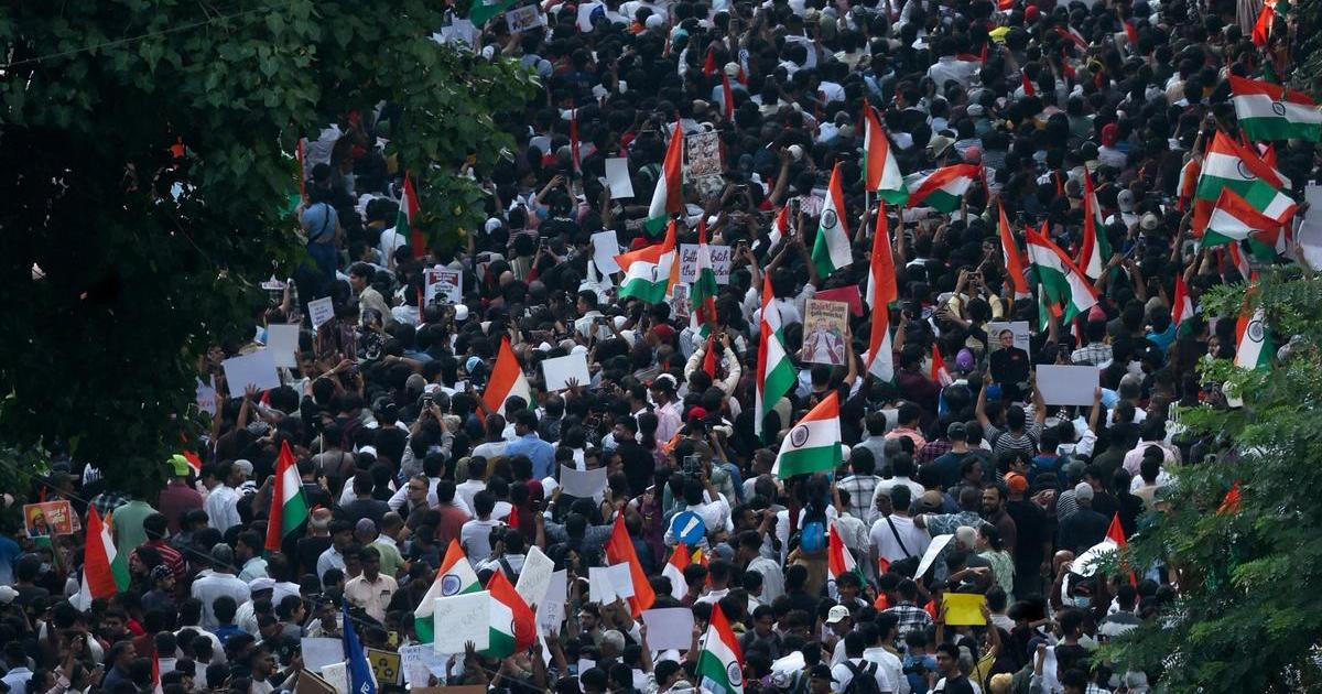 Stovky lidí v Bombaji protestovaly proti úpravám voličských seznamů