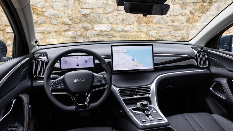 Zpravodajci neuvedli konkrétní zemi, média ovšem její varování spojují především s čínskými automobily, jejichž počet v Evropě skokově roste.