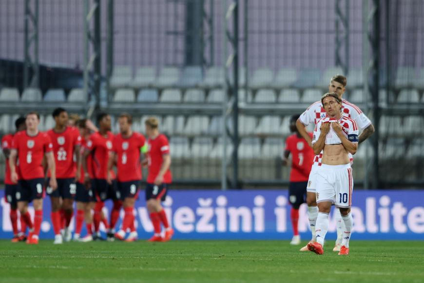 Rekordní demolice Chorvatů. Domácí měli jediné štěstí, že v hledišti byli jen školáci