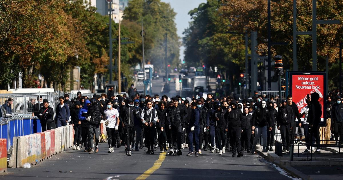 Při protestech ve Francii napadli policistu, úřady případ vyšetřují jako pokus o vraždu