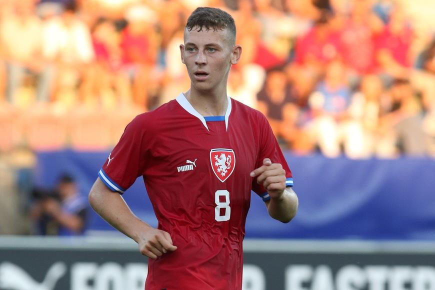 „Šlapu jako prase a v noci nespím.“ Fotbalista syrově ukázal bizarní sezonu v Česku