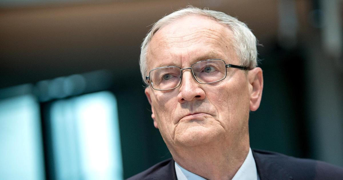 Dlužil peníze a proto zradil. Německo řeší obří skandál, zatčen exšéf rozvědky