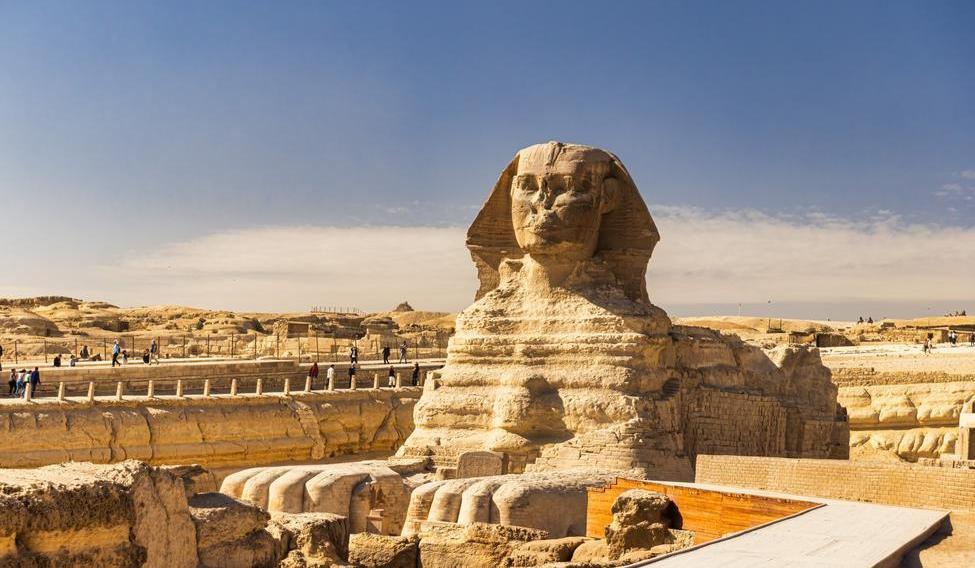 The,Sphinx,In,Giza,,Famous,Wonder,Of,The,World,Near