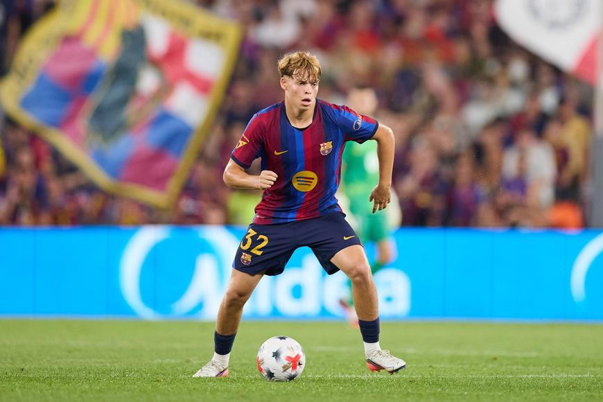 Češi válčí s Izraelem, píší Britové. V sázce je talent, kterého miluje kouč Barcelony