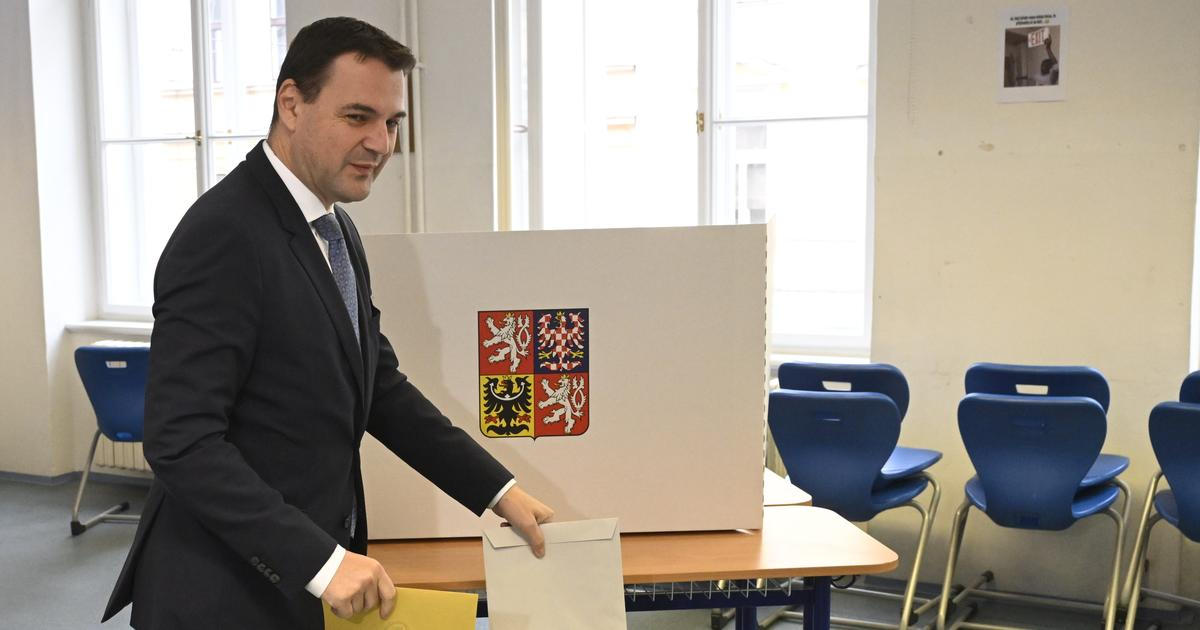 Lídři stran i prezident už odvolili. Macinka ocenil Pavlův návrat z dovolené
