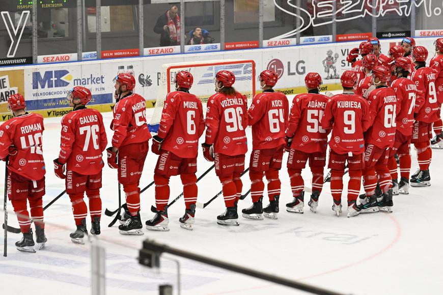 Třinec posunul vlastní rekord, Liberec rozložil Vary během 18 minut
