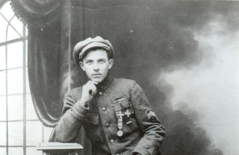 Legionář Jaroslav Franěk dostal v 19 letech vyznamenání za statečnost.