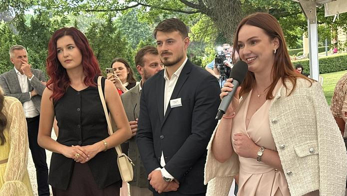 Poslankyně STAN Anežka Nedomová při letošním setkání mladých politiků a političek s prezidentem Petrem Pavlem v Lánech.