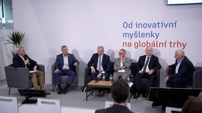 Debata Ekonomu: Drahé energie, regulace a chybějící lidé