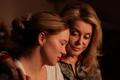 Léa Seydouxová a Catherine Deneuve ve filmu Něžné monstrum (2026). Drama rakouské režisérky Marie Kreutzerové přináší emocemi nabitou studii ženy, která je nucena čelit nenadálým pochybnostem o milovaném muži. 