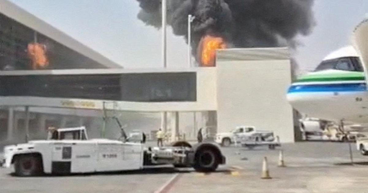Saudi-led coalition strikes Yemen oil facilities amid Houthi threats