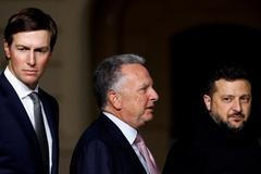 FILE PHOTO: Joint news conference of Ukraine's President Zelenskiy, U.S. special representatives Witkoff and Kushner in Kyiv