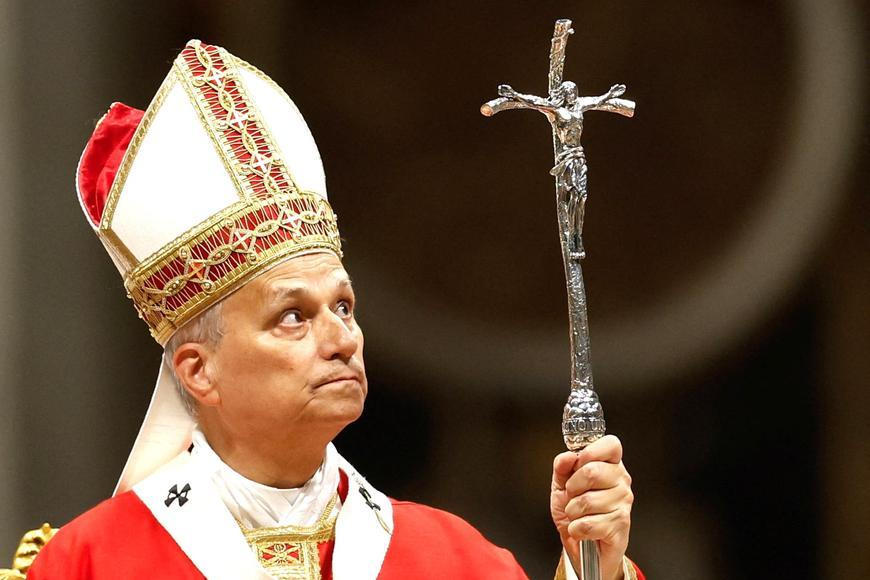 Věřící se modlí za papeže, přidal se i Rubio. Lev XIV. je po operaci rakoviny