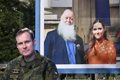 Kandidát STAN do Senátu Karel Řehka se nedočkal podpory od končícího senátora ODS Lumíra Aschenbrenner. Ten se objevil na billboardech raději s kandidátkou ANO Lucií Kantorovou.
