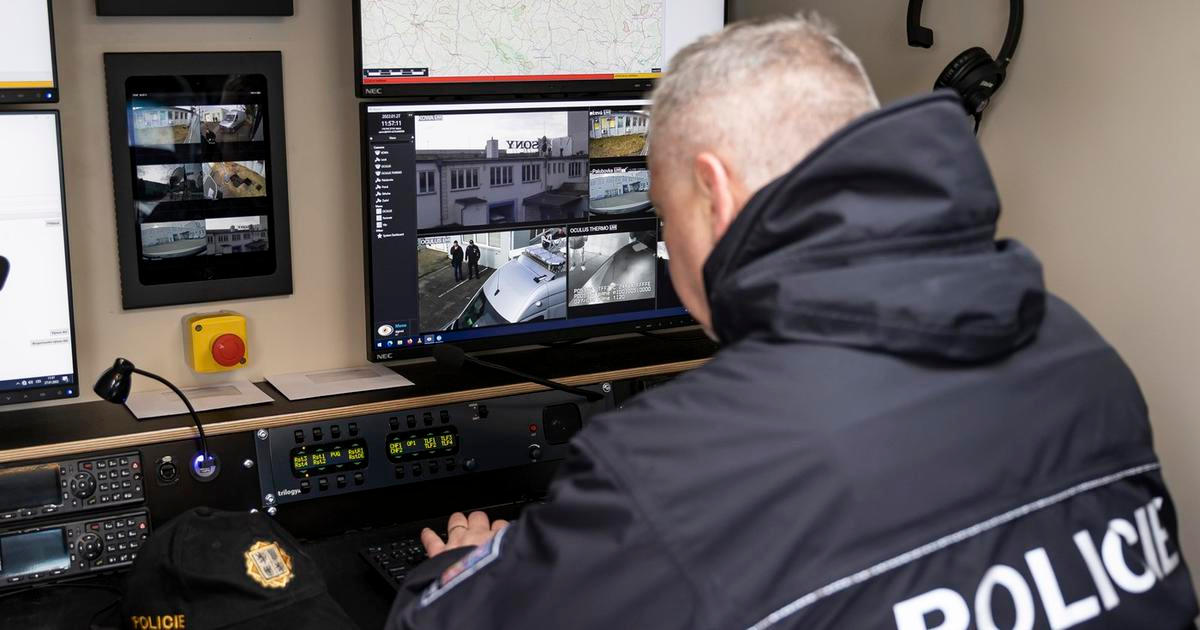 Cizinci z jihovýchodu Evropy zneužili ukrajinské uprchlíky a Česko okradli o miliony