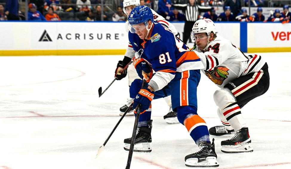 NHL: Chicago Blackhawks at New York Islanders