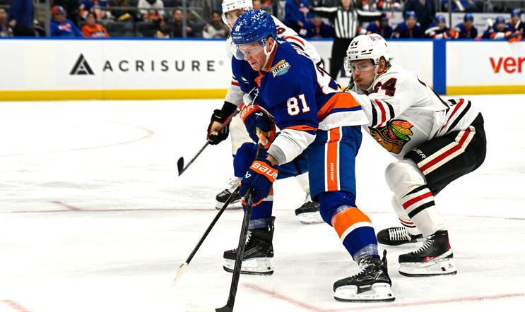 NHL: Chicago Blackhawks at New York Islanders