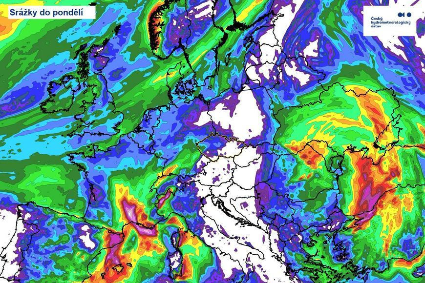 Co přinese počasí o víkendu: v Alpách sníh, v Česku prohloubení problému