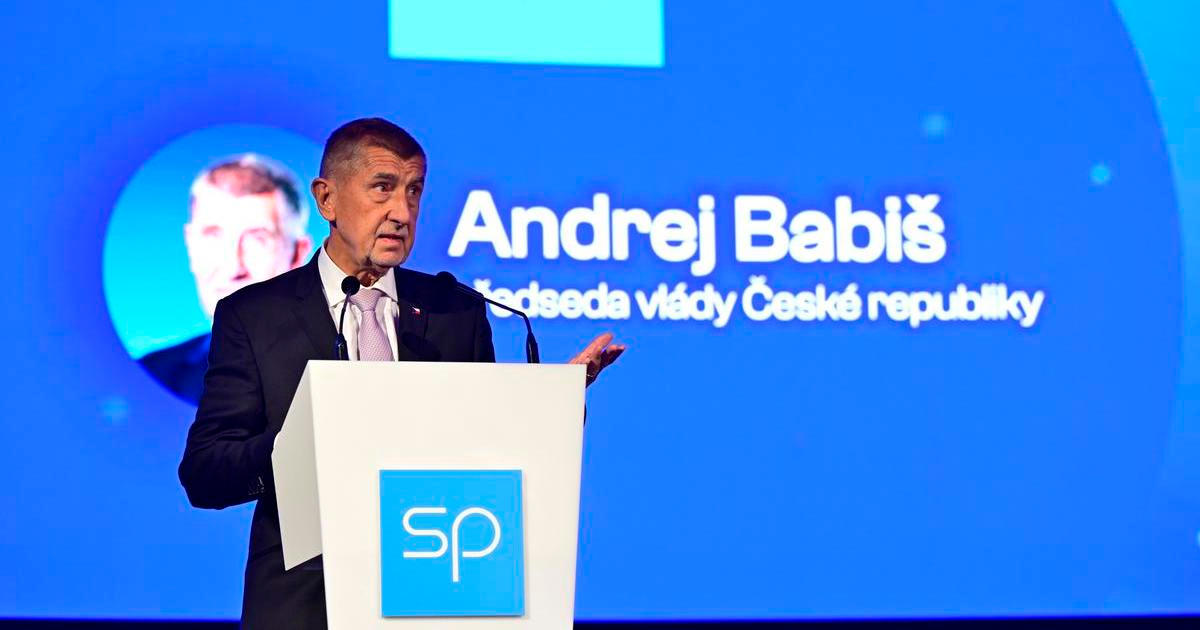 Komentář: Lex SuperBabiš. Premiér může z problému vyklouznout jako „skutečný majitel“