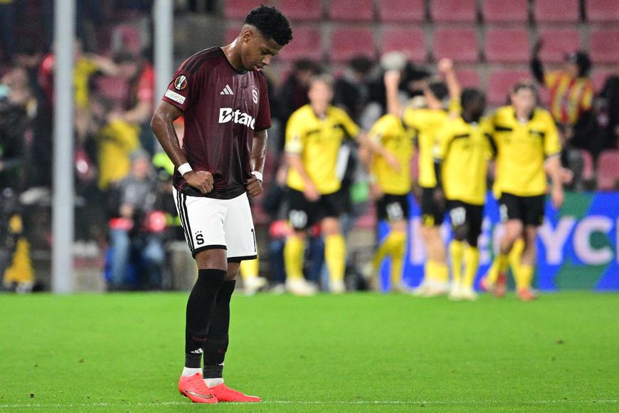 Místo pojistky výbuch. Sparta přišla o vítězství nad průměrnými Nory v nastavení