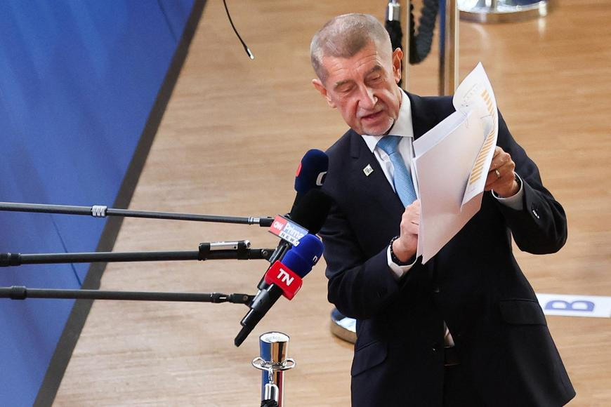 Trump nás podrazil, prohlásil Babiš před začátkem summitu