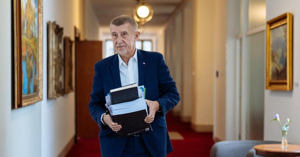 Lex Babiš se dostal na stůl poslancům. Opozice se chystá „vadný návrh“ torpédovat