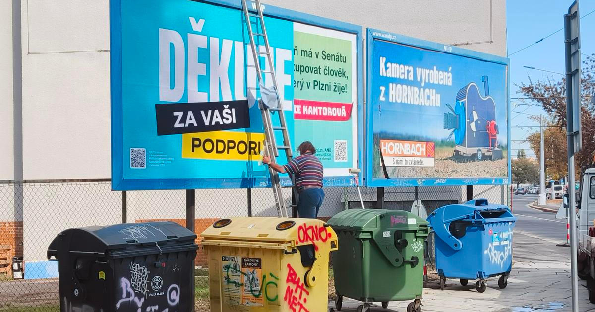 Na poslední chvíli. Kontroverzní billboardy přelepili až čtvrt hodiny před volbami
