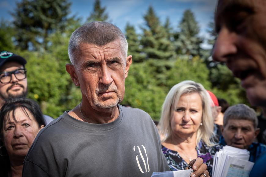 „Kruci, proberte se! Přitvrďte.“ Voliči Andreje Babiše si neberou servítky. Chtějí „jiného“ premiéra