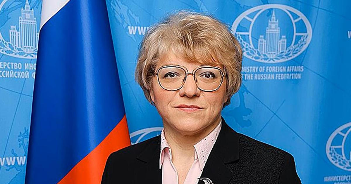 Putinova emisarka se rozjela. Chce vojenské experty v Česku, mluví o genocidě Rusů
