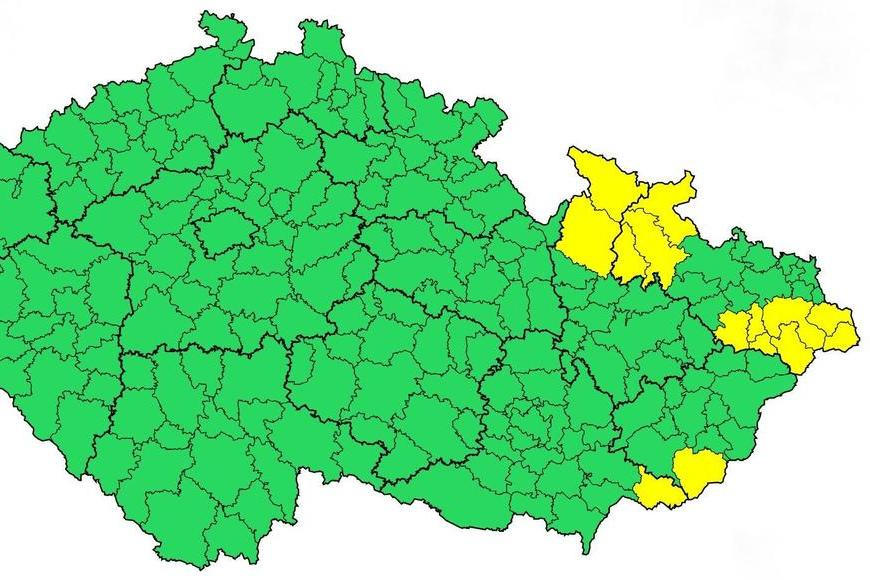 Na Česko se ženou vichry a lijáky. Varování na 24 hodin platí pro čtyři kraje