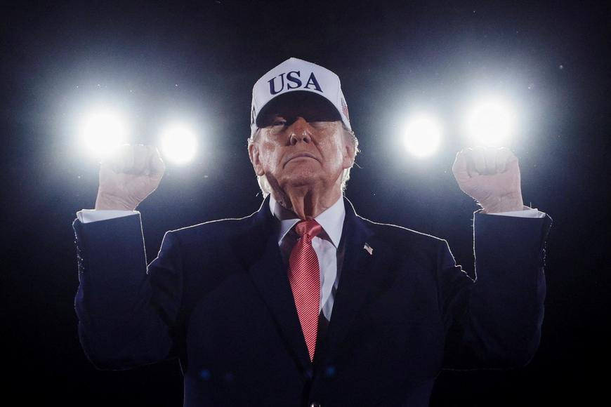 Trump přitvrdil vůči Ukrajině: Nedohodne-li se s Ruskem, dopadne to „velmi špatně“