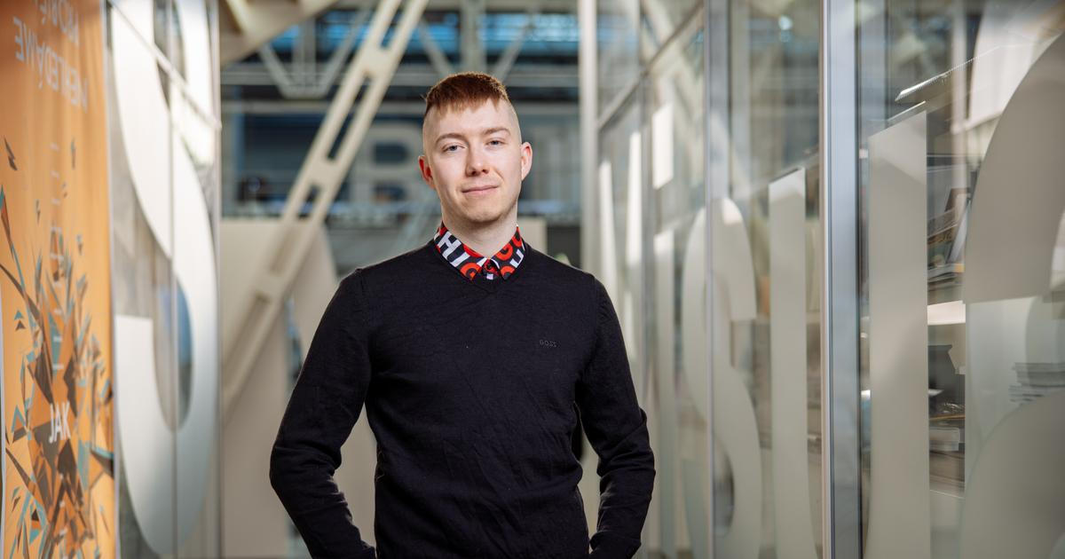 Bizarní zápasy i přátelství s Okamurou. Mladičký influencer usedne v Radě Českého rozhlasu