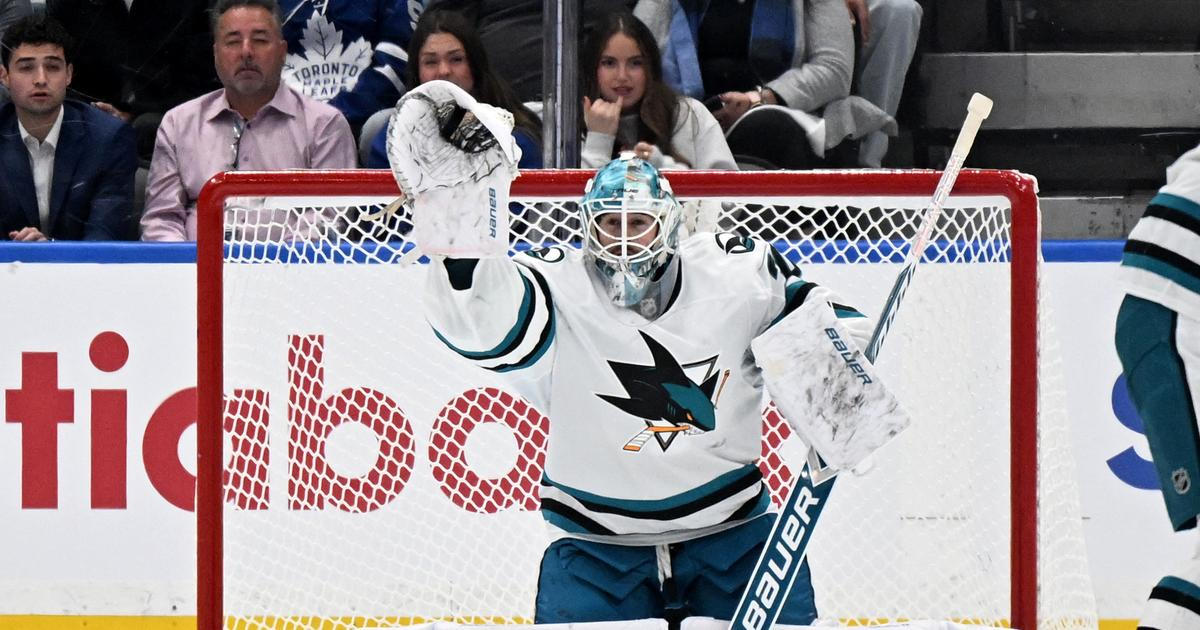„Kandidát na zákrok roku.“ Brankář nadchl NHL skvělou reakcí