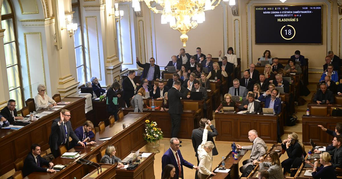 "Pomsta vládní koalice." Sněmovna narychlo projedná zrušení poplatků pro rozhlas a televizi