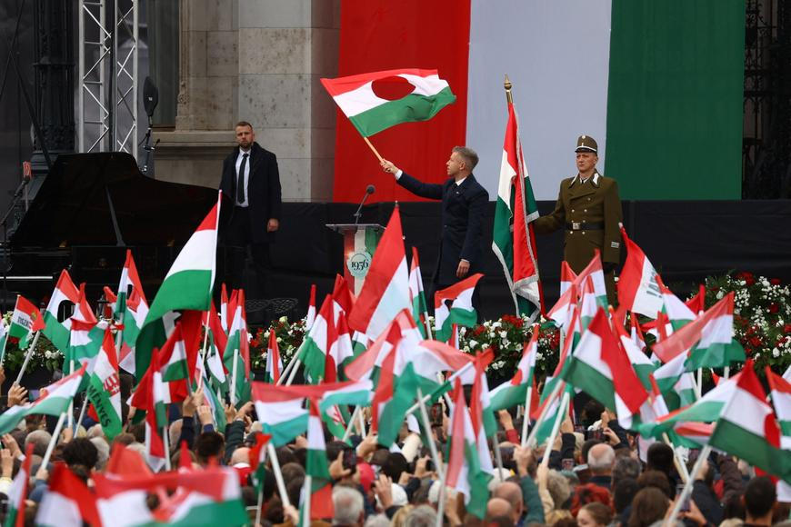 70 let od protikomunistického povstání, Maďarsko si připomíná krvavě potlačenou revoluci