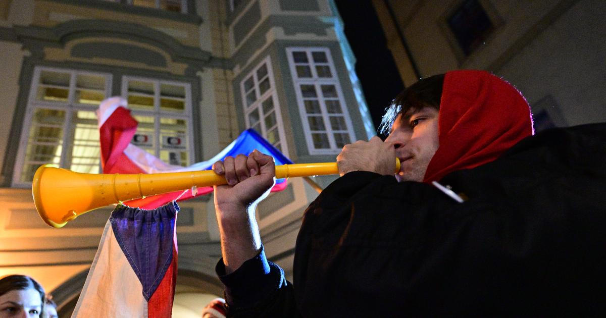 Protestům navzdory. Koalice protlačila zrušení koncesionářských poplatků, opozice zuří