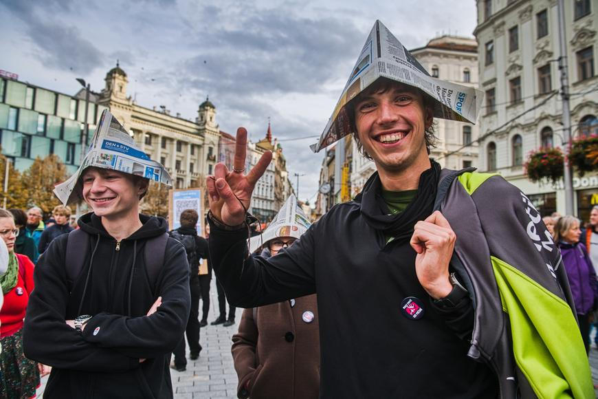 Začaly víkendové protesty Milionu chvilek. Kalousek jim poslal jedno upozornění