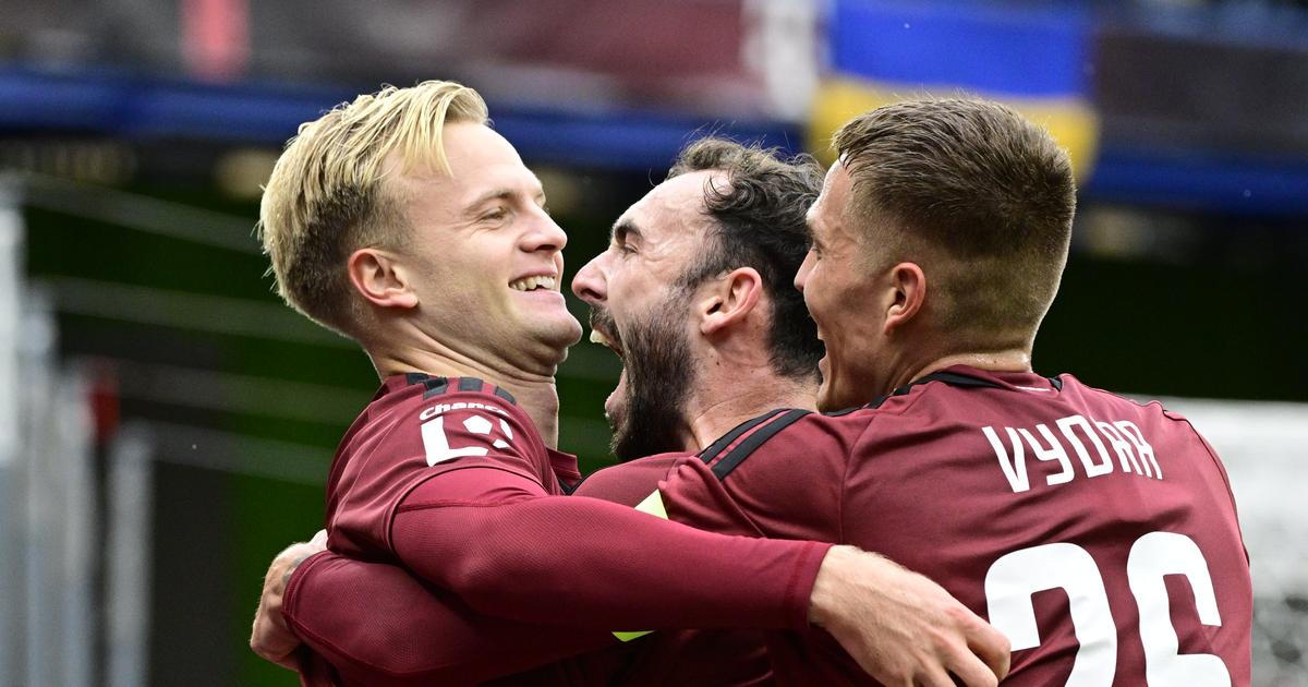 Kritizovaný Brunes střelecky explodoval. Na Letné se čtyřikrát veslovalo