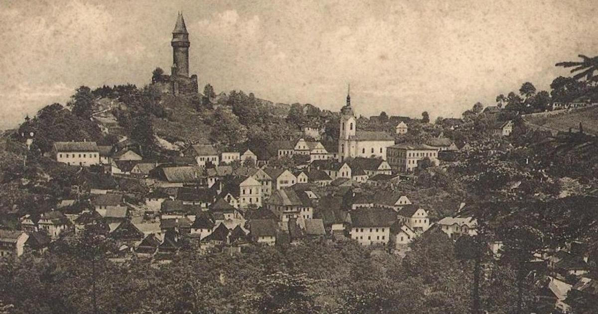 KVÍZ: Myslíte, že znáte česká města? Na fotografiích starých 100 let je možná vůbec nepoznáte