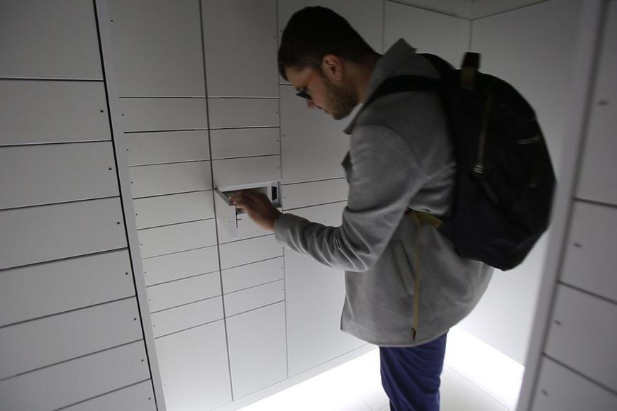 Alza chce dodávat léky do výdejních boxů. Ministr s tím má problém