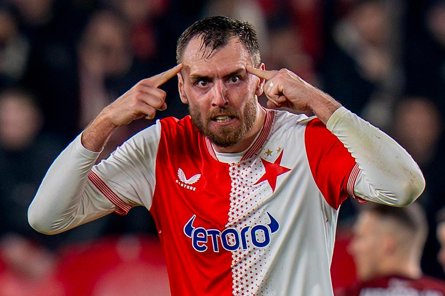 Z Chorého udělaly blázna i Slavia a FAČR. Teď od něj daly pokrytecky ruce pryč