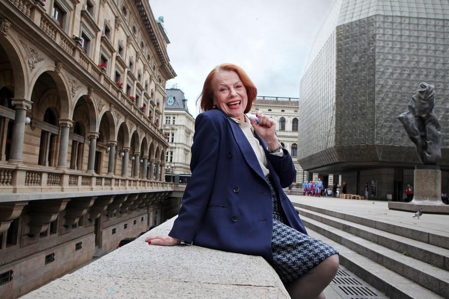 Iva Janžurová