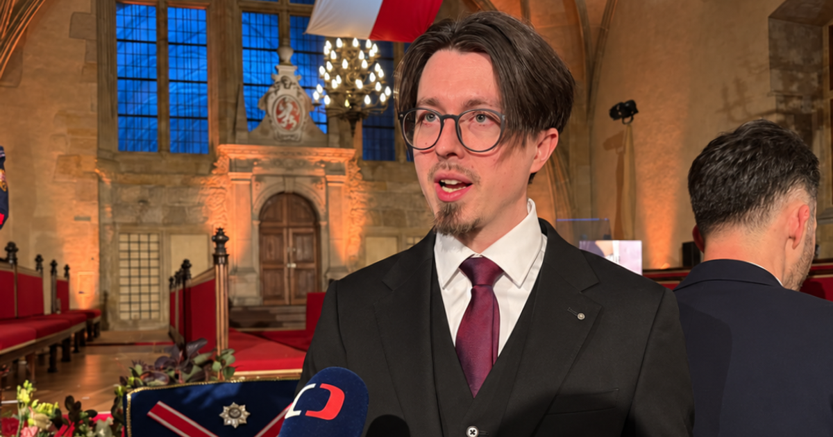Pavel překvapil mladou tváří. Vyznamenal youtubera, kterého zná ze svých cest