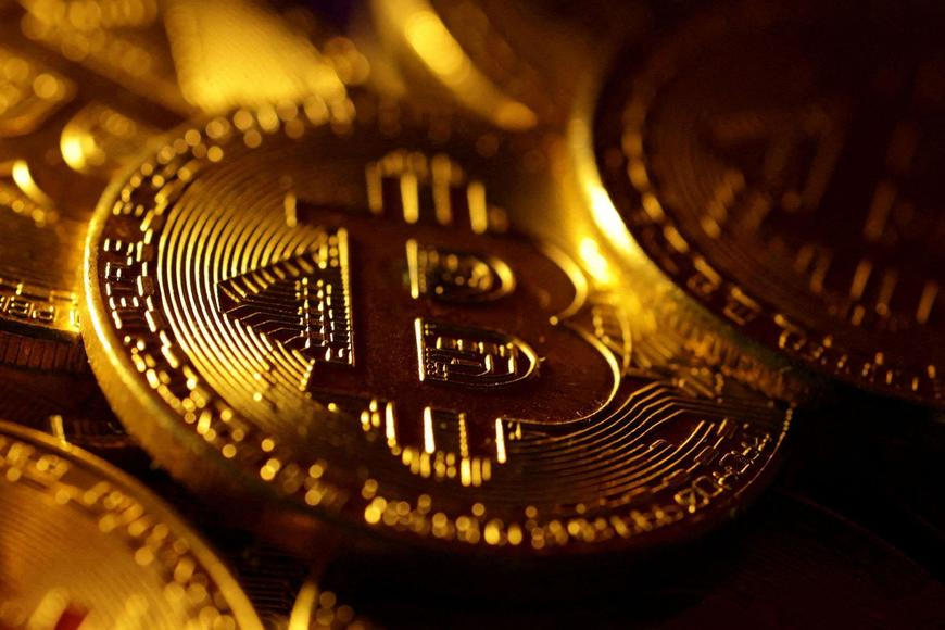 Binance zmrazila aktiva po hackerském útoku, dohledává miliardy dolarů