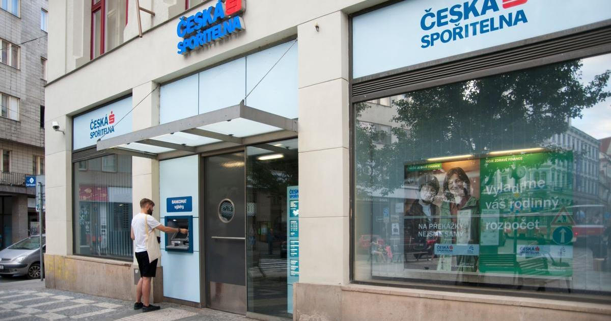 Česká spořitelna dál roste. Zisk za tři čtvrtletí stoupl na 22,2 miliardy korun