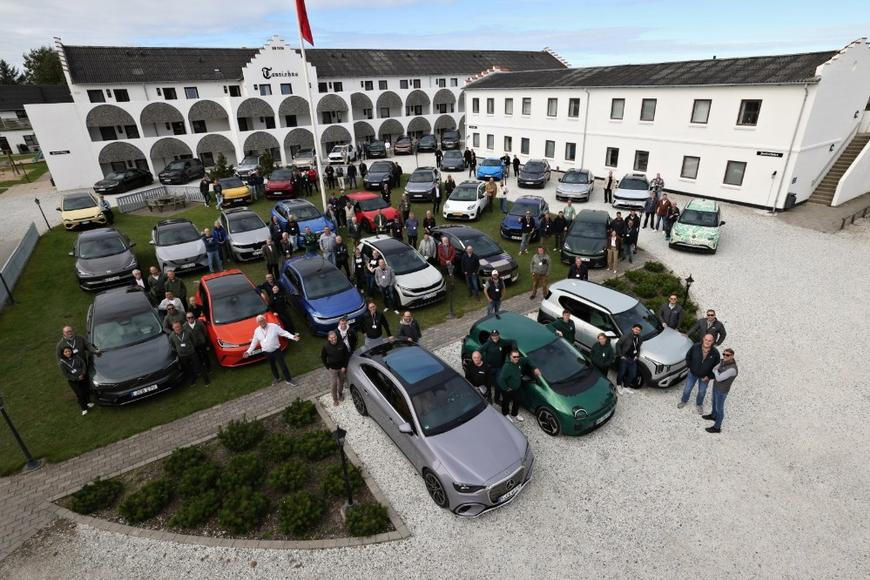 Spalovací motory mají letos smůlu. Evropské Auto roku bude elektromobil, je otázkou, který
