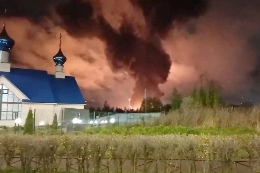 „Prostě ho ignorují.“ Ukrajina navzdory Trumpově výzvě obnovila útoky na ruské rafinerie