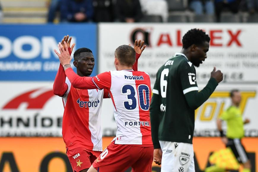 Slavia zničila Jablonec pěti góly, Pražané tak v lize drží neporazitelnost